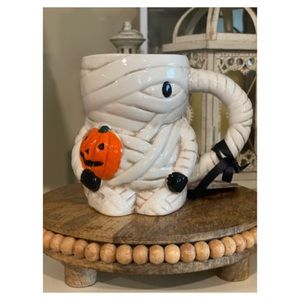 Halloween Mummy With Pumpkin 🎃